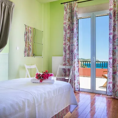 Villa 6 Bedroom Luxury Above Ai Helis Beach *
